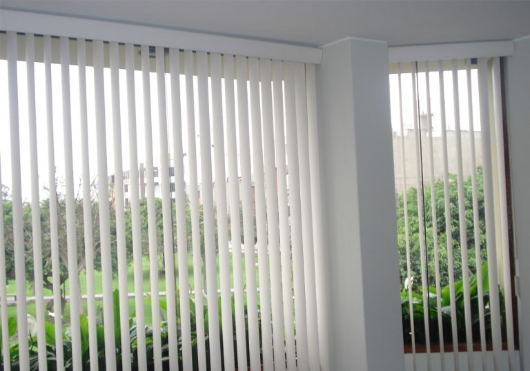 Persianas-Verticales-de-PVC-01