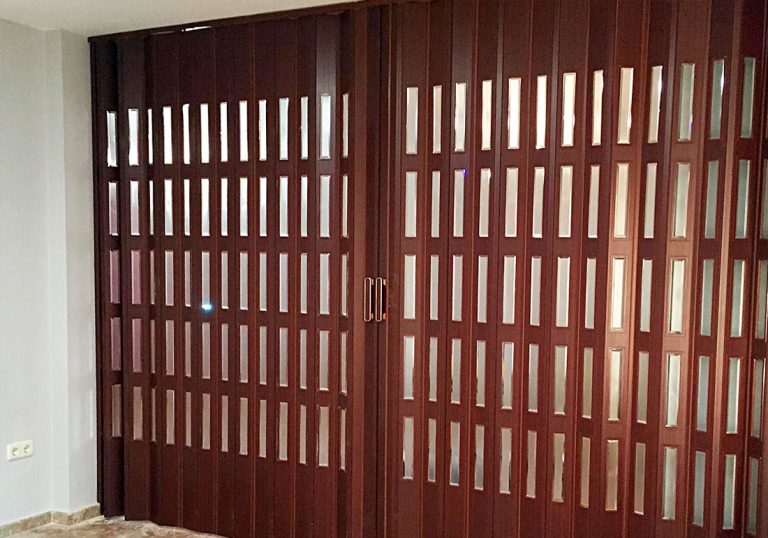 puerta-plegable-doble-hoja