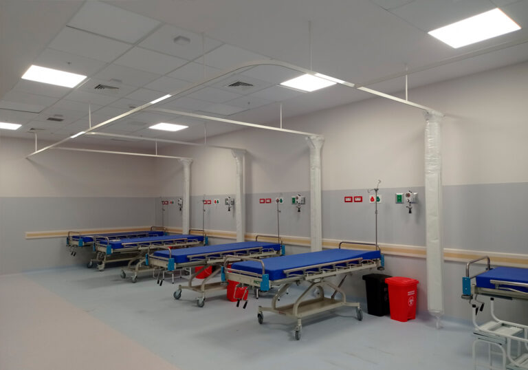 rieles-hospitalarios-instalacion-de-cortinas